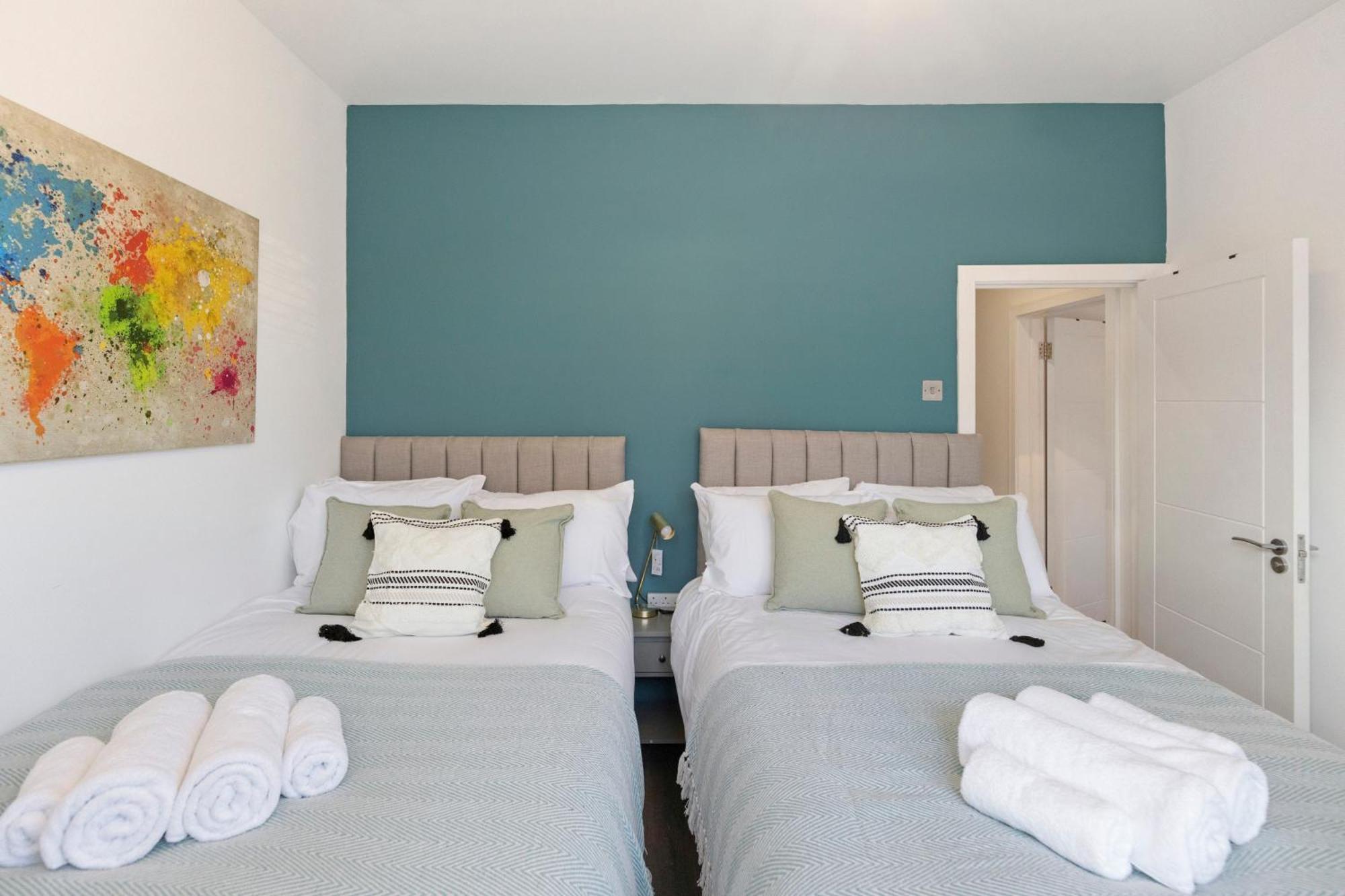 Rose Suite Camden Town 3 Bedroom Sleeps 11 Лондон Екстериор снимка