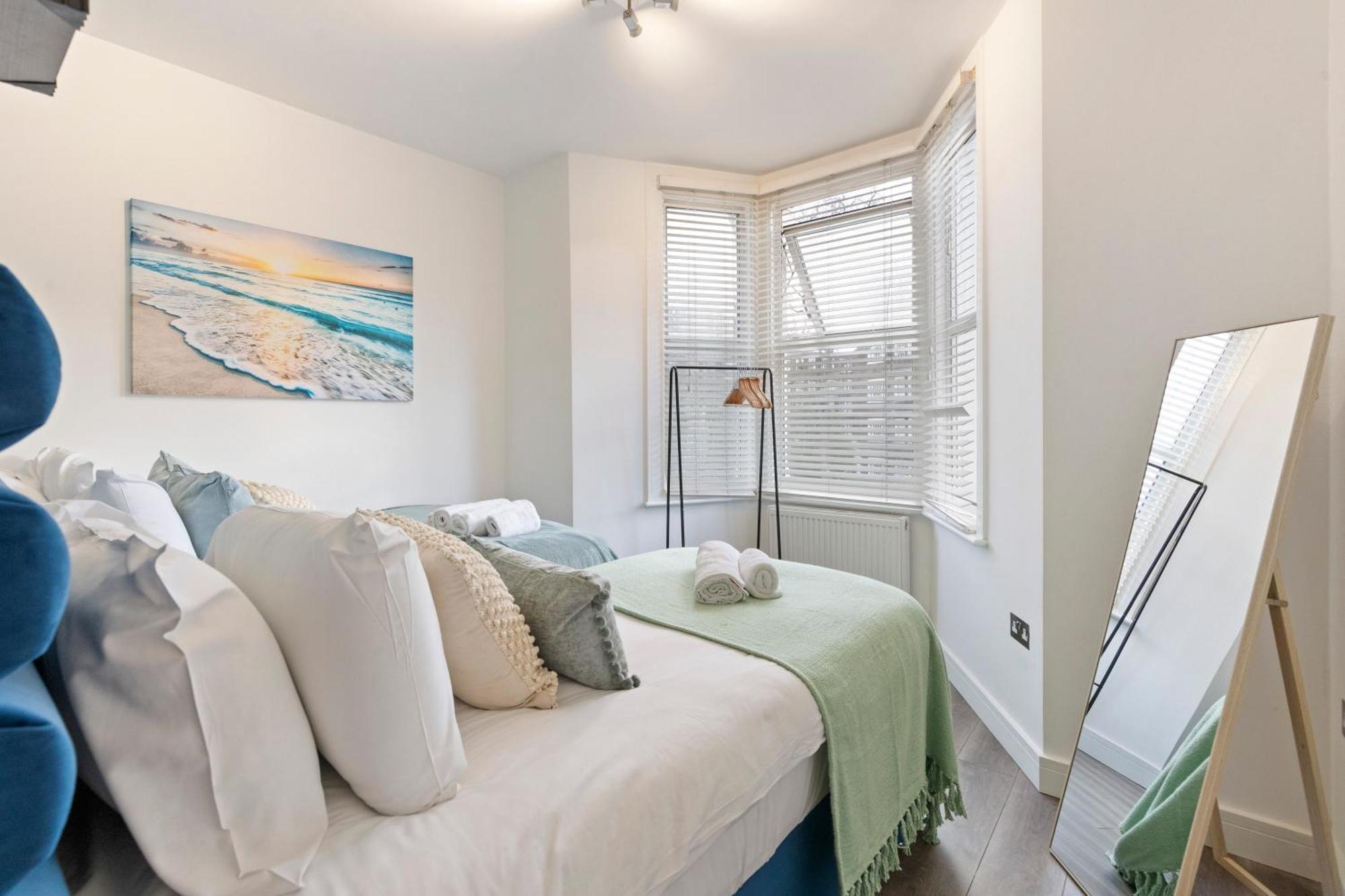Rose Suite Camden Town 3 Bedroom Sleeps 11 Лондон Екстериор снимка
