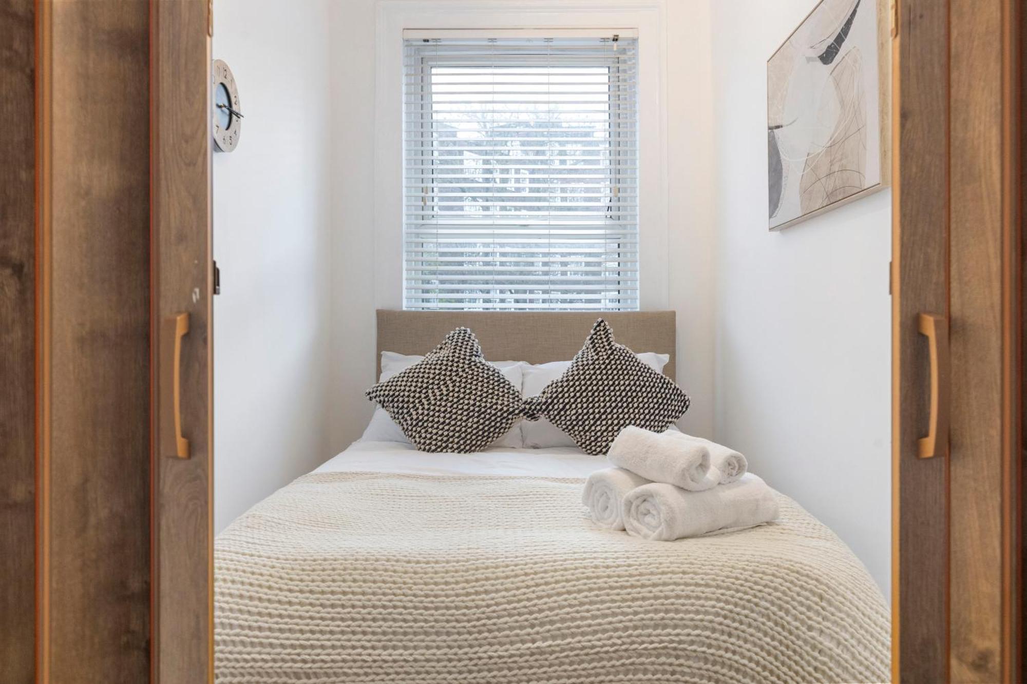 Rose Suite Camden Town 3 Bedroom Sleeps 11 Лондон Екстериор снимка
