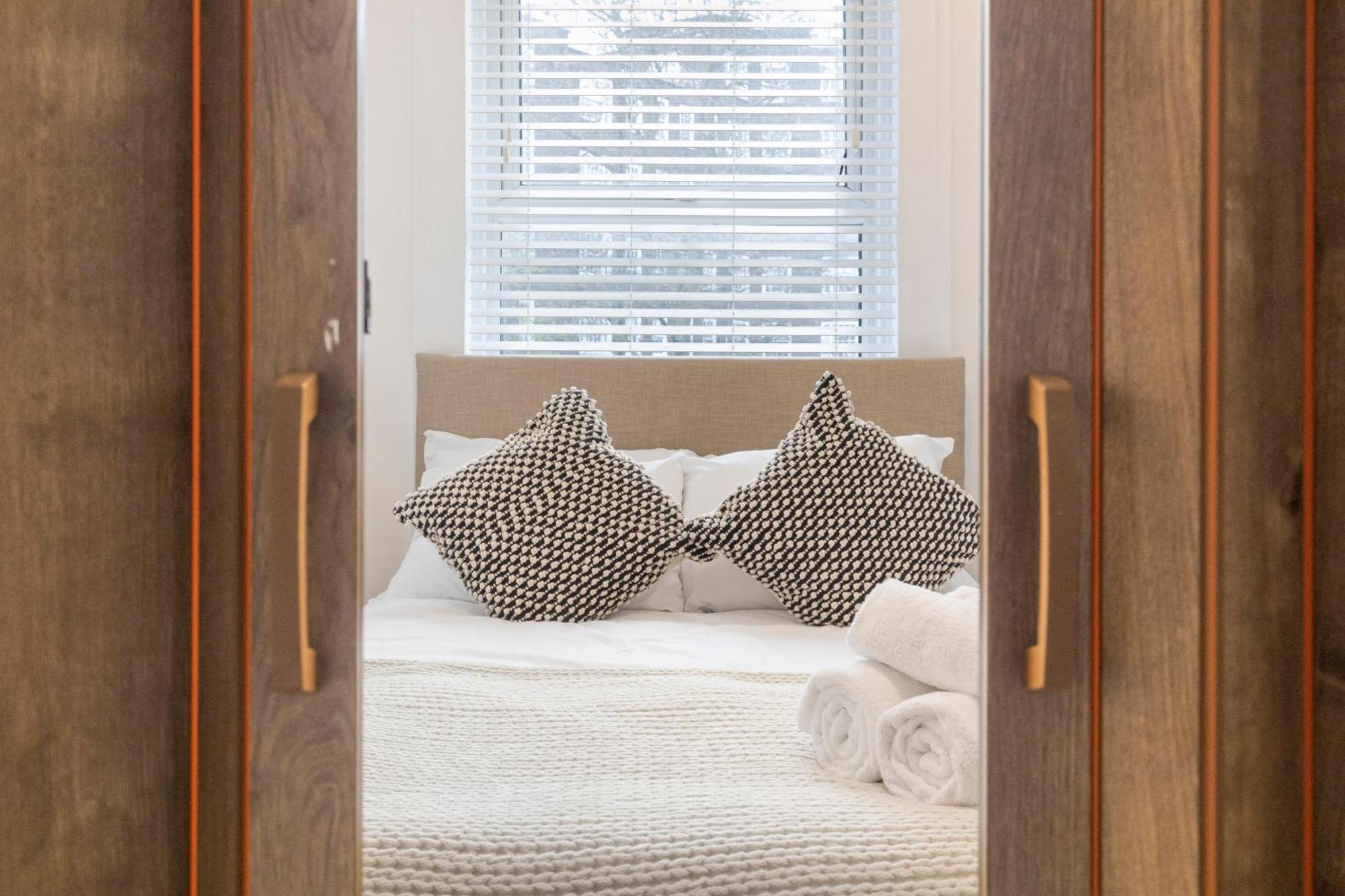Rose Suite Camden Town 3 Bedroom Sleeps 11 Лондон Екстериор снимка